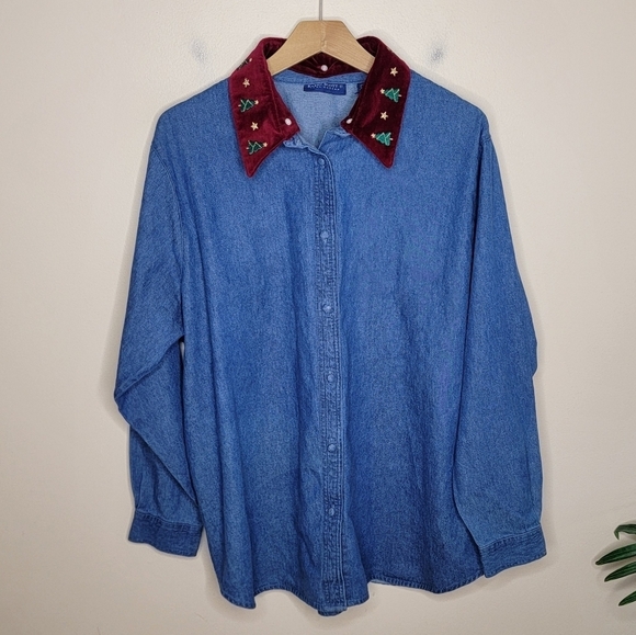 Karen Scott | Denim Button Up Shirt with Removable Christmas Tree Collar Size 1X - Picture 1 of 7